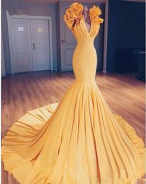 Yellow Mermaid Prom Dresses 2020 V Neck Ruffles Sweep Train Evening Dress South African Women Ruched Formal Party Cheap Gowns5827702