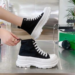 Casual Shoes High Cut Thick Sole Tenis Gym Vulcanize Men's Classic Sneakers Cool Sports Beskete Girl Snow Boots Resort Tines
