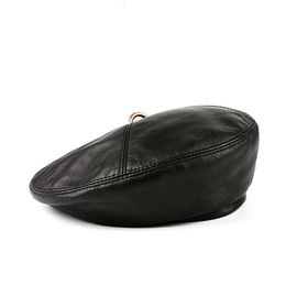 New Casual and Fashionable Beret, Women's Sheepskin Small Gift, Exquisite Korean Version Genuine Leather Painter Hat