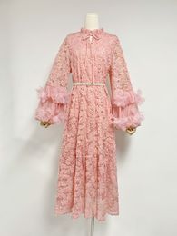 女性のためのフレンチオートクチュールピンクドレス2024春、新しい3次元フローラルメッシュ気質ロングスカートルーズストレートチューブスカート