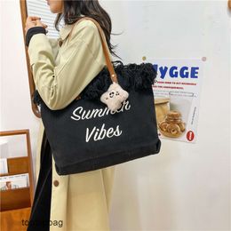 Designer Luxury fashion Tote bags 2023 New Canvas Letter Embroidery Design Tote Womens Bag Single Shoulder Fashionable Underarm Bag