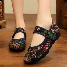 Flats New Chinese Embroidered Flower Women Flats Slip on Cotton Fabric Linen Comfortable Ballerina Flat Shoes New Red