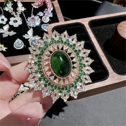 Brooches Luxury For Women Vintage Jewelry Gold Color Green CZ Shinestone Fine Clothes Accessories Wedding Party Gift