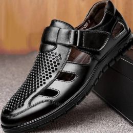 Sandals Men's Leather Sandals Casual Classical Round Head Solid Colour Hollow Business Shoes Antislip Walking Slippers Sandalia Hombres