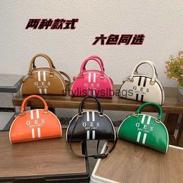 Cross Body Korean texture handbag 2023 new western-style creative single shoulder crossbody bag for womens PU outing matching small H240323