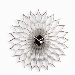 Wall Clocks YY Sunflower Clock Creative Classic Designer Nordic Fashion Special-Shaped