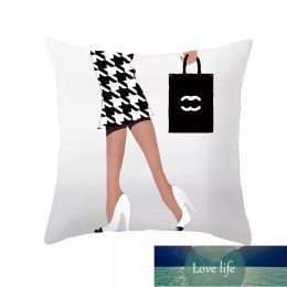 Top Quatily Pillow Designer Throw Pillows Black and White Throw Pillow Letter Logo Colourful Square Home Pillow Cover Sofa Decoration Pad 45 x 45cm wit