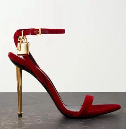 Yaz Yürüyüşü Zarif Marka Yüksek Topuk Elbise Ayakkabı Tom Fords Asma Kilit Sözlü Çıplak Sandalet Ayakkabı Donanım Kilidi ve Kilit Kadın Metal Stiletto Topuklu Parti Düğün Kutusu