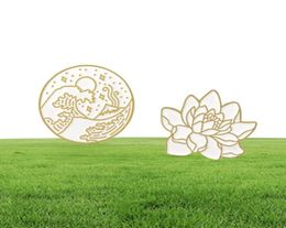 Enamel Brooch Pin Lotus Flower Wave Round Badge Seaside Star Moon Ocean Plant Brooches Pins Hat Coat Jewellery Gifts 1493 E32507169