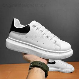 Casual Shoes Fashion Platform Men Sport Shoes Casual Sneakers Autumn Outdoor Breathable Lightweight White Running Shoes Women Tennis Shoes T240323