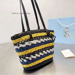 Weave Travel designer Shoulder bag women Bucket Raffias Basket Straw Anagram bags Tote Handbag Fold Shopper bag Summer Cross Body Duffle Clutch Beach Bags
