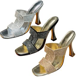 24SS Pelle di pecora da donna Sandali con tacco grosso Slingback Scarpe Dree Slip On Slides Ciabatte classiche con punta tonda Scarpe da sposa all'aperto da donna Scarpe casual con diamante colorato