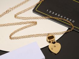heart necklace designer women double letter retro vintage pendant necklace plated gold chain men inlaid green pink crystal fashion mens Jewellery woman gift