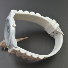 Casual Watches Women Men Unisex Animal Crocodile Style Dial Silicone Strap Analogue Quartz Wrist Watch247b