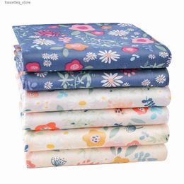 Handkerchiefs 1 Set Women Printed Handkerchief Cotton Scarf For Female Fresh Cartoon Pocket Hankie Coloful Hankerchiefs For Party Gift Wedding L240322