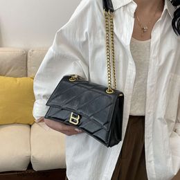 Designer Luxury fashion Tote bags 2024 New Fashionable Underarm Womens Bag ins Korean Fashion Versatile One Shoulder Crossbody Small Square Bag