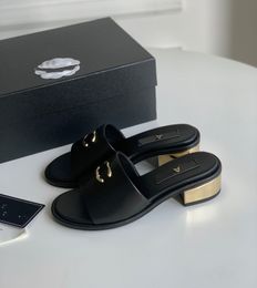 Luxusdesignerin Chanells Sandalen hochwertige C Mules Mode Heels Sandal Frauen Ferse Slipper Beach Schuhe 345554