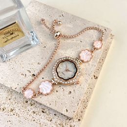 Women's Niche Minimalist Temperament Flower Bracelet Fashion Quartz Watch