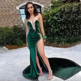 Stunning Mermaid Prom Dresses Beaded Neck Side Split Velvet Rhinestones Stunning Gowns Sweep Train Plus Size Formal Wear