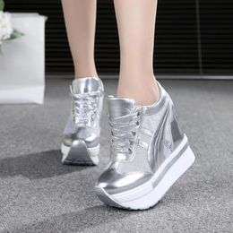 Classic Women Mesh Platform Sneakers Trainers White Shoes High Heels Wedges Outdoor Breathable Casual Woman 240313