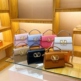 Store Wholesale Designer Bags Shoulder Bag Bags Niche Design Handbag for Womens 2024 New Fashionable and Stylish Commuting Single Crossbody Small Square