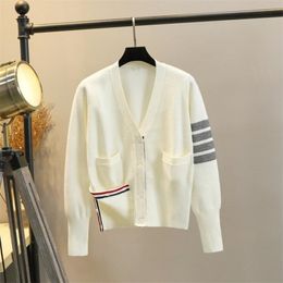 2024 Women Designer Sweater Jacket Woman Sweaters Womens Round neck Stripe Sweaters Knit Letter Knitted Long Sleeved Fashion Casual Knitwear Sweater Size S-L