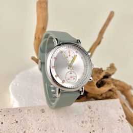 Skin Sensitive Silicone Strap, New Student Quartz Watch, Macaron Color, High Aesthetic Value, Fashionable and Minimalist Watch