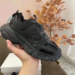 Sneakers Mens shoes Designer Paris B's Third Generation Dad Shoes Female Track3 0 Men's and Women's Leisure loves Sports with Led Light to Increase Show Thin M02