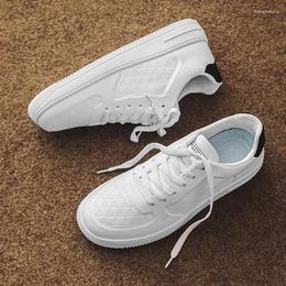 Casual Shoes Men's Leather Luxury Vulcanised Sports Tennis Sneakers For Men Comfortable White Trainers Outdoor Fashion