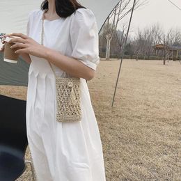 Totes Ladies Vintage Straw Rope Shoulder Bag Tassel Summer Beach Handmade Crossbody Bags Women Hollow Button