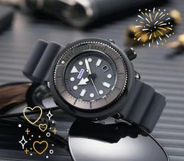 Luxury men's watch big size designer automatic quartz movement calendar rubber strap waterproof sapphire Night Glow Diving president set auger sports watches gifts