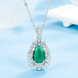 Pendant Necklaces Elegant Green Crystal Emerald Gemstones Water Drop For Women 5A Zircon Diamonds Jewellery Anniversary Gifts