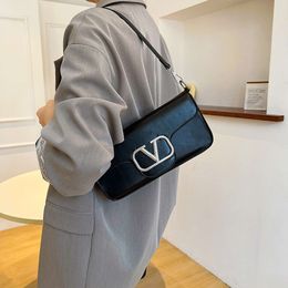 Store Wholesale Designer Shoulder Bag 2024 New Korean Version Fashion Simple Crossbody Bag Women's Single Shoulder Chain Underarm Bag