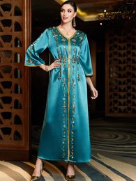 Ethnic Clothing Style Blue V-neck Robe Middle Eastern Banquet Dress Luxury Diamonds Embroidery Long Sleeves Dubai Arabic Party Evening Gowns