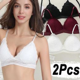 Bras Sexy Floral Lace Bra Women Bralette French Style Girls No Steel Ring Triangle Cup Padded Underwear Deep V Soft Fashion Thin