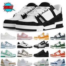 designer trainers mens womens casual shoes platform sneakers black white baby blue navy orange green tour yellow Pink Brown mens tennis fashion outdoor trainers