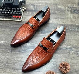 Fashion Men Crocodile Business Suit Party Shoes Casual Loafers Genuine Leather Brown Flats Breathable Pointed Toes Bridegroom Wedding Shoes British Style