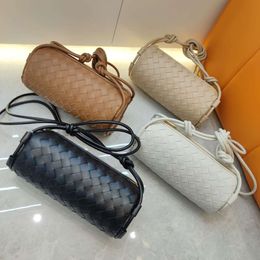 Shoulder Bags New Small Cylinder Knot Woven Bag Fashion Trend Underarm Single Crossbody for Women