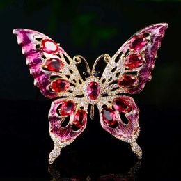 Pins Brooches OKILY Korean Fashion Enamel Pin Dreamy Butterfly Zircon Brooch Pins ly Hollow Animal Brooches for Woman Clothing Accessories L240323