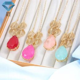 Pendant Necklaces Hollow Leaf Personalized Trendy Copper Gold-plated Clavicle Necklace XIAN Gems