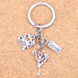 Keychains 20pcs Fashion DIY Keychain Cheerleaders Cheering Dance Pendants Men Jewelry Car Key Chain Souvenir For Gift