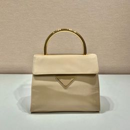 1BH608 women's handbag high-end custom quality Tote bag flap design using nylon cloth capacity is very simple atmosphere is very versatile