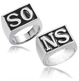 2pcs The Rings Men Rock Punk Cosplay costume Silver Size 8-13 Motorcycle ring finger5136339