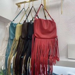 Shoulder Bags New Diagonal Straddle Tassel Womens Bag Fashionable and Simple Style Handbag Versatile Large Capacity Genuine Leather