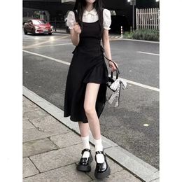 French Vintage Hepburn Style Black Fake Two Piece Dress Womens Summer Mid Length Small Irregular Split Long Dress 240319