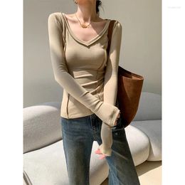 Women's T Shirts Autumn V-neck T-shirt Women Slim Fit Long-sleeved Korean Design Niche Versatile Bottoming Tops Sexy French Style Khaki