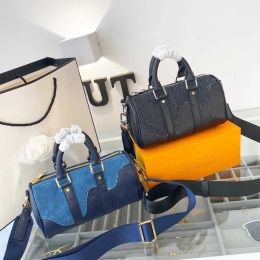 Designer Handtasche Kleine Kissen -Tragetaschen Hand tragen Brieftasche hochwertige Mode Umhängetasche Crossbody Brieftaschen abnehmbare Kettenkupplung Geldbörse
