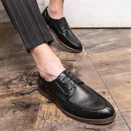 Dress Shoes Round Nose Maucassin Marriage Men Sneakers Breathable Elegant Man Sport On Sale League Top Saoatenis