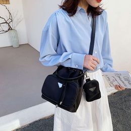 Shoulder Bag Designers Sell Unisex Bags From Popular Brands Water Bucket New Style Nylon Cloth Shoulder