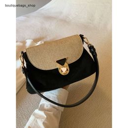 Sells Designer Travel Bags Across Borders Atmosphere Small Bag Underarm Single Shoulder Lock Buckle Casual Versatile Crossbody